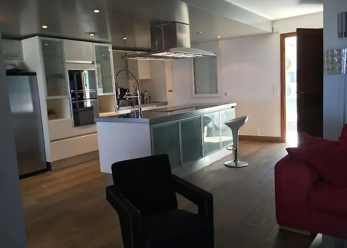 Magnifique Triplex Face A La Апартаменты San-Martino-di-Lota