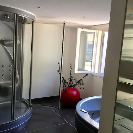Magnifique Triplex Face A La Apartment *