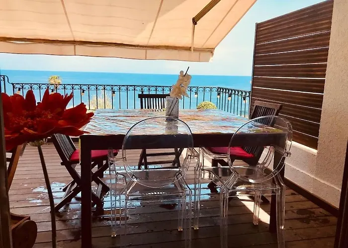 Magnifique Triplex Face A La *